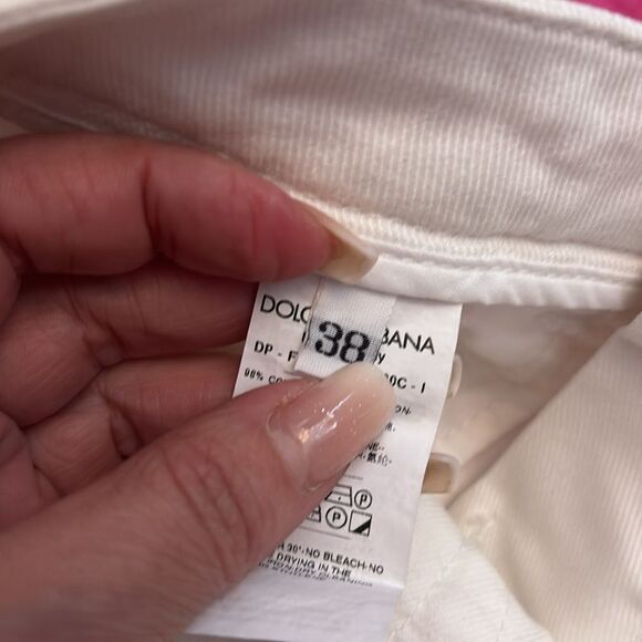 Dolce & Gabbana White Jeans with Pink Rose button, US2 - Picture 8 of 9